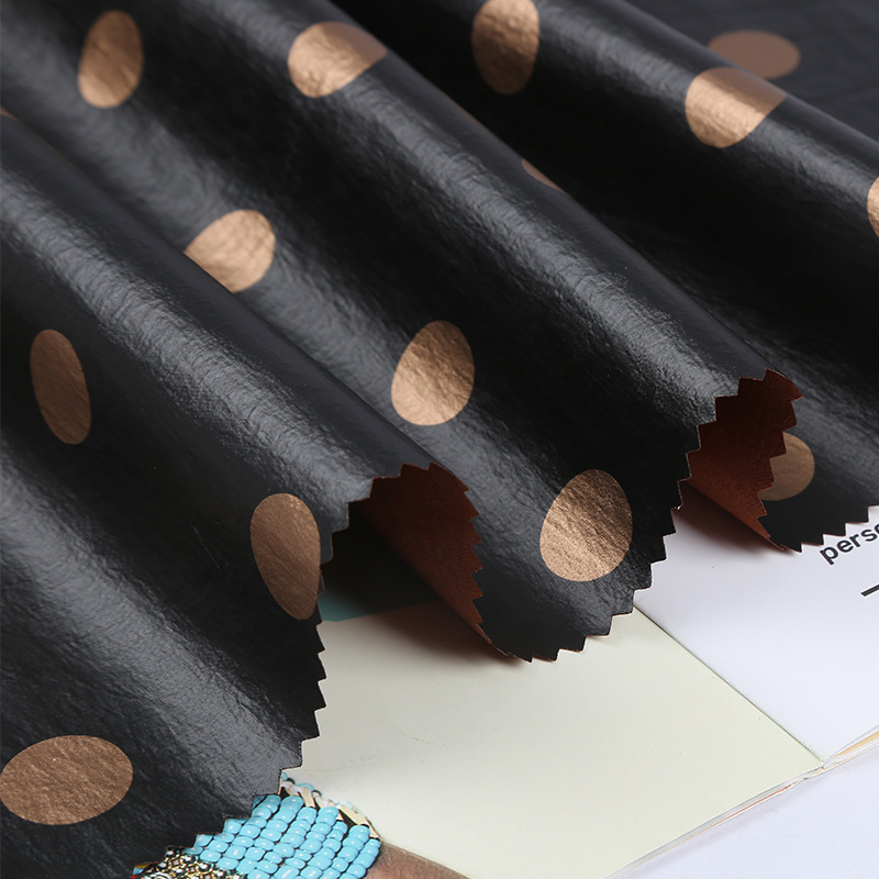 70d闪光尼龙皱面料 2019时尚复合彩膜面料现货批发定制防水