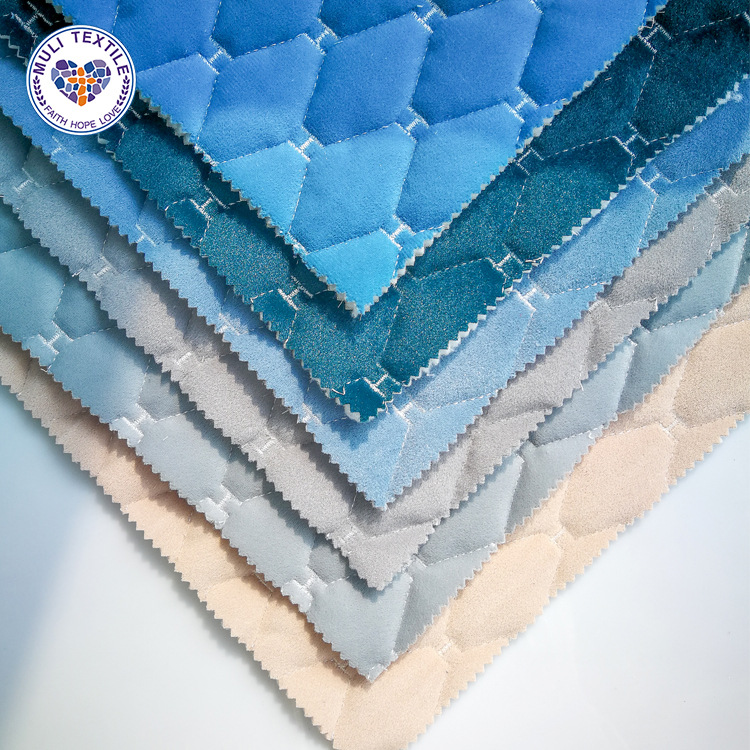 厂家现货 荷兰绒 滴塑 防滑绗绣沙发垫四季 刺绣面料批发