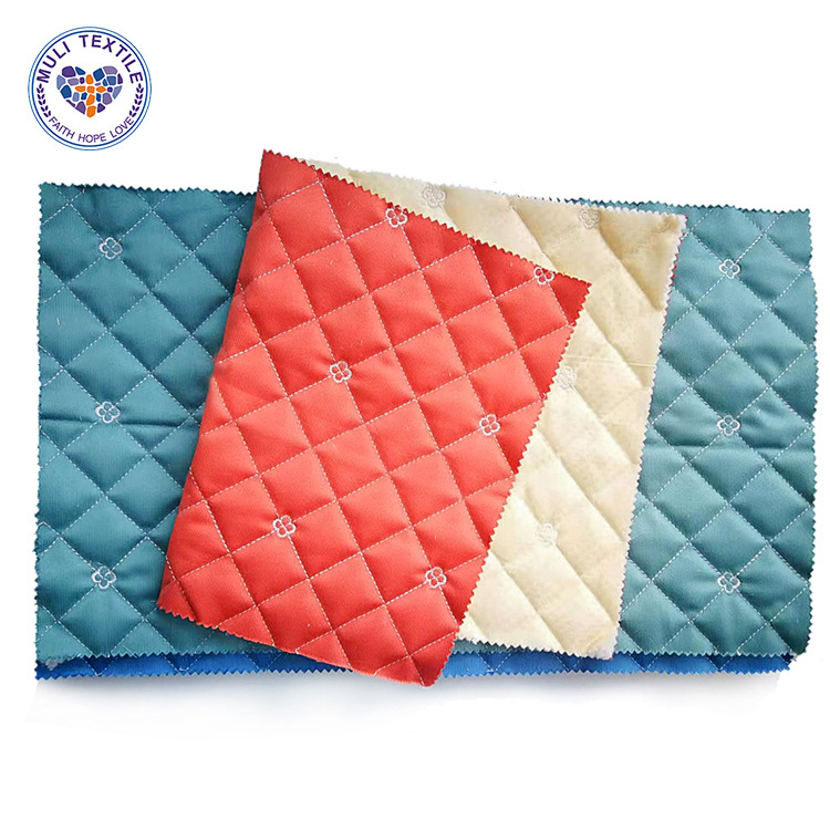 荷兰绒 菱形格花朵绗缝夹棉 防滑滴塑 榻榻米 绗绣沙发垫布料批发