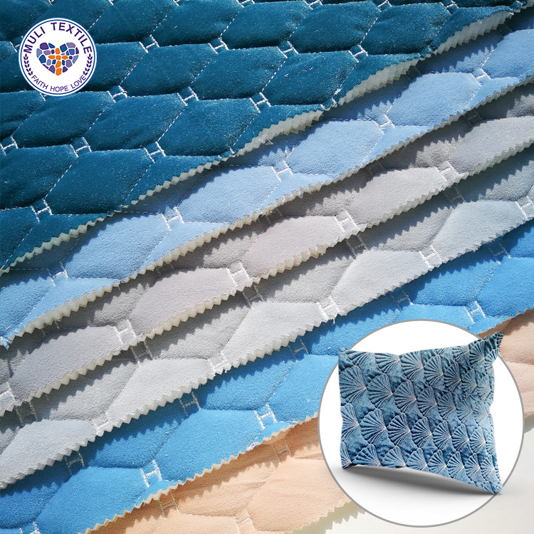 厂家现货 荷兰绒 滴塑 防滑绗绣沙发垫四季 刺绣面料批发