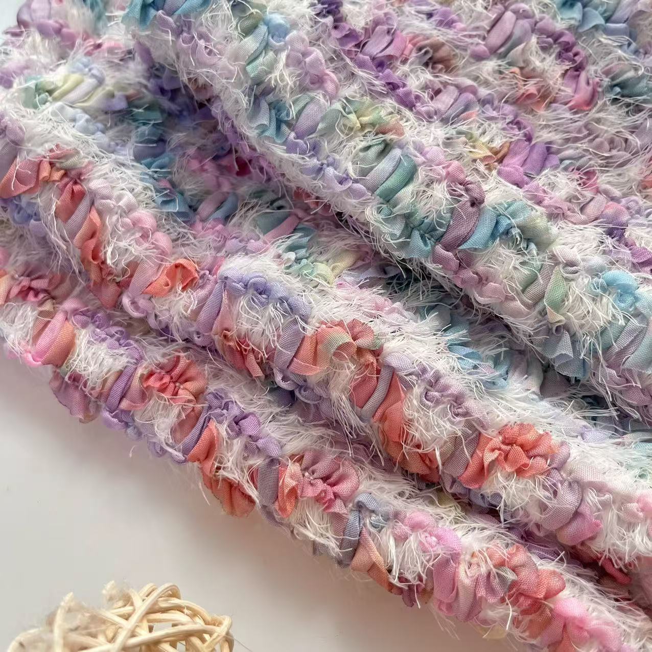 钩绣彩色小香风定制面料流苏连衣服晚礼服绣花毛线流苏连衣群布料