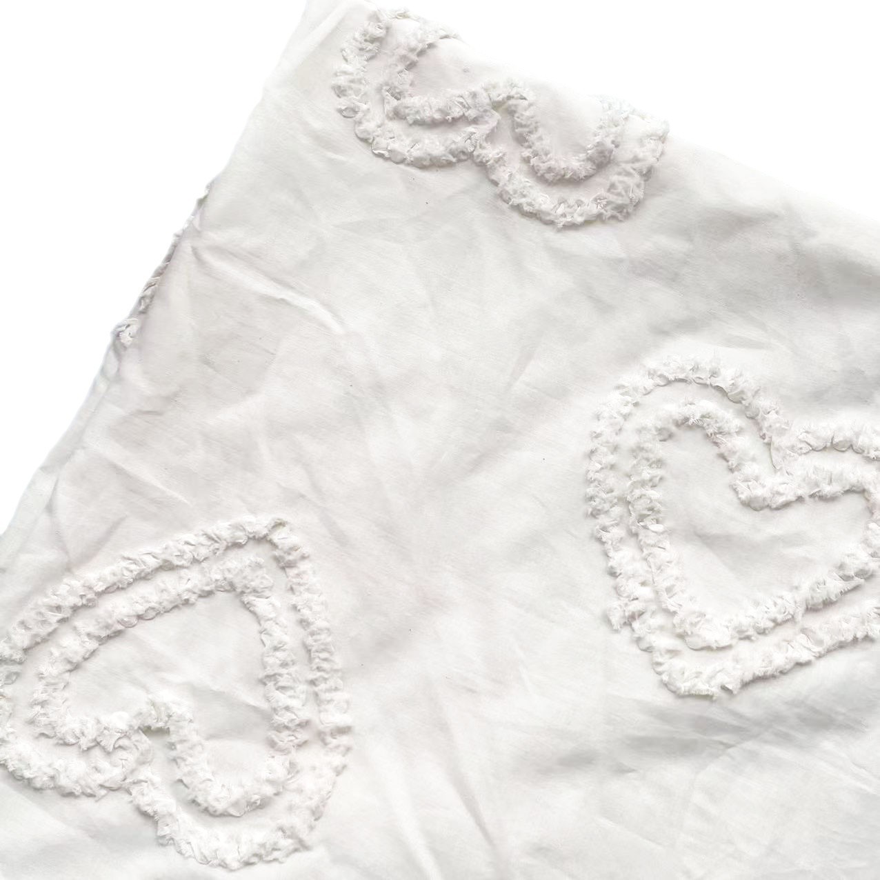 定制爱心盘带绣刺绣布料立体花棉布绣花面料家纺连衣裙白色布