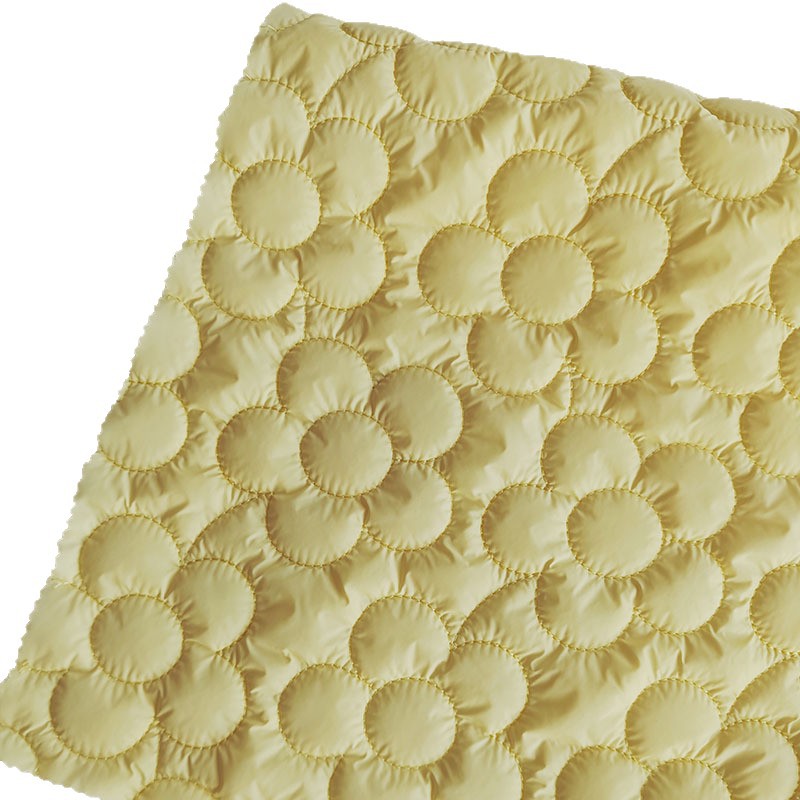 绗缝棉布料夹棉衍缝布匹花朵绣花布学生饭盒便当包云朵包宠