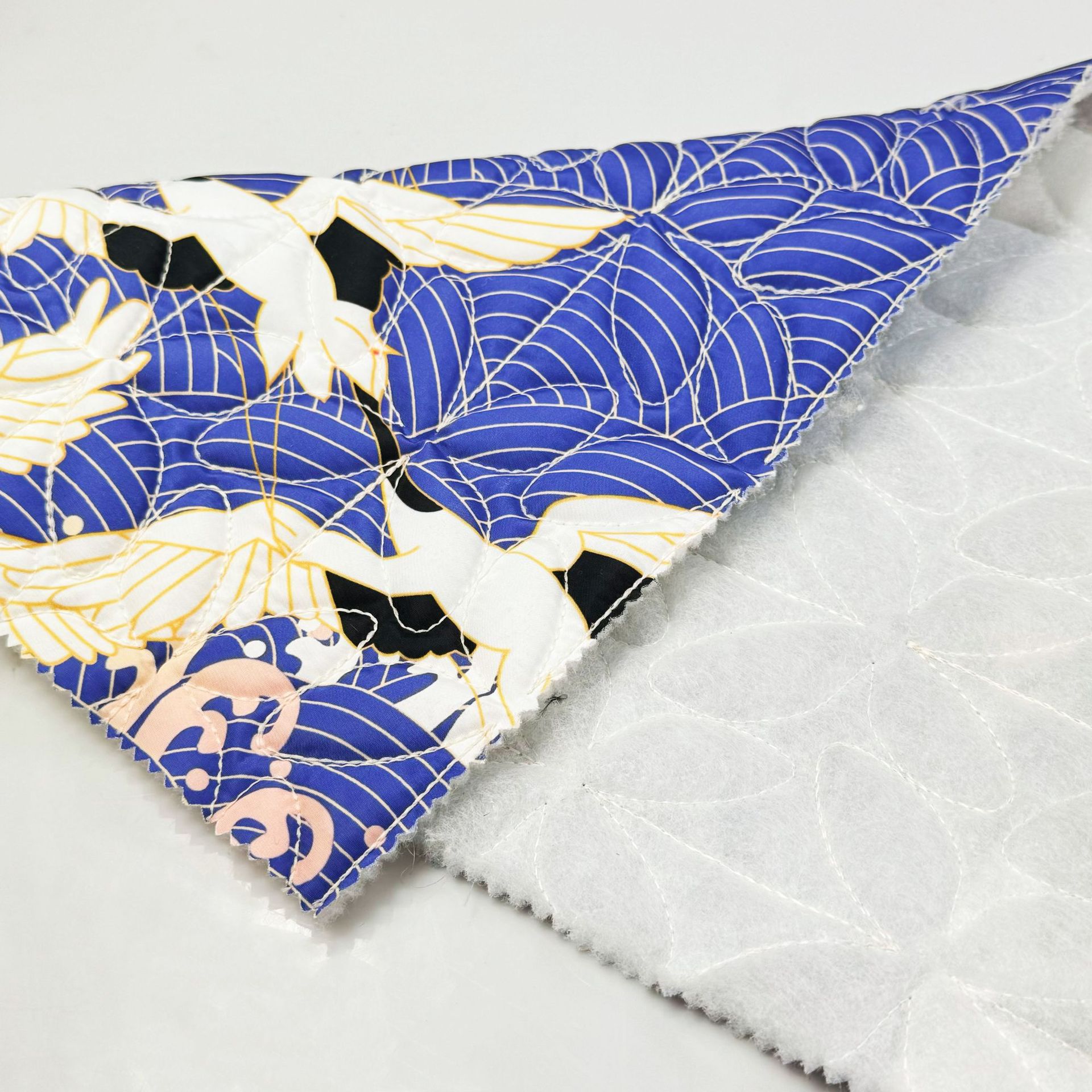 全涤春亚纺国风水波纹仙鹤印花布绗缝绗绣绗棉面料衍缝布料批发